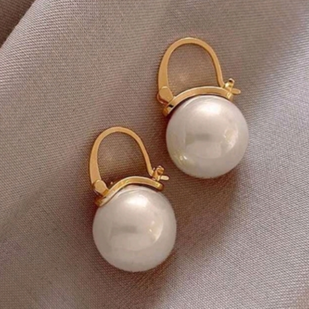 NEW!! Kate Classic Pearl Dangle Small Hoop Gold Plated Earrings